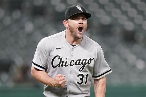 How close is Liam Hendriks to a White Sox return?
